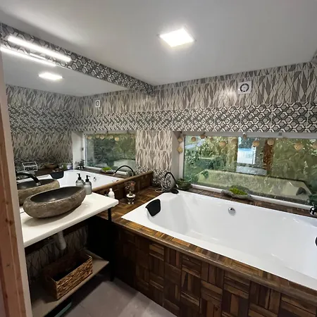 Lampion Vendeghaz Semesterbostad *